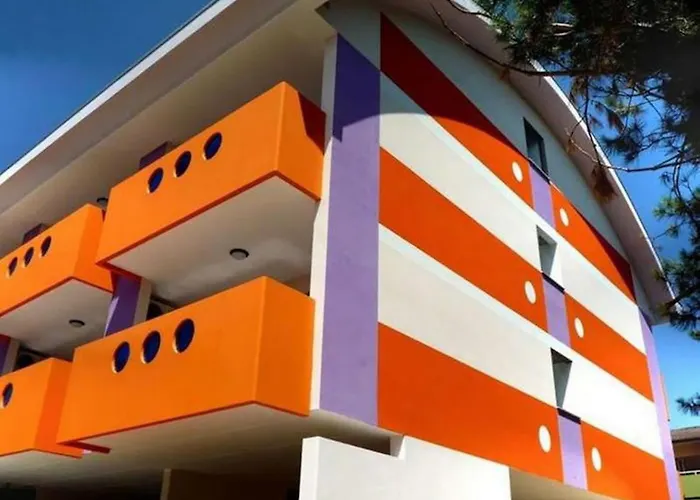 Elegant Just 250mt From The